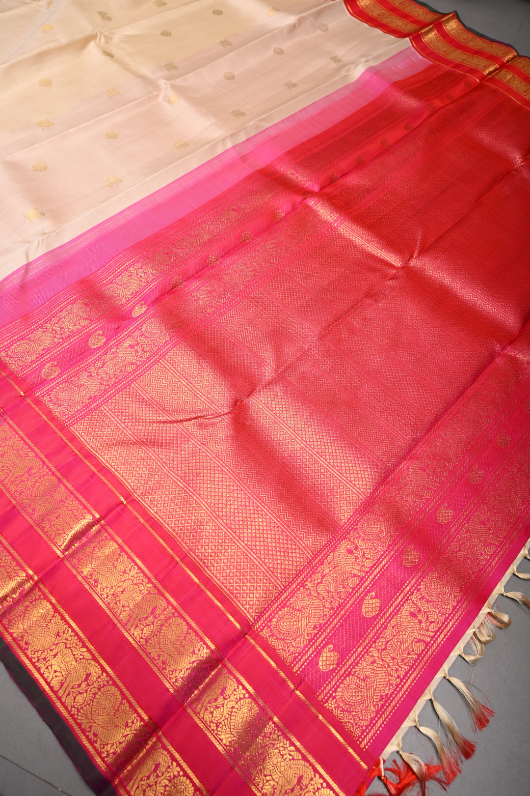 Cream Korvai Kanjivaram Pure Silk Saree with Zari Buttas and Contrast Zari Border | SILK MARK CERTIFIED | SHOBITAM