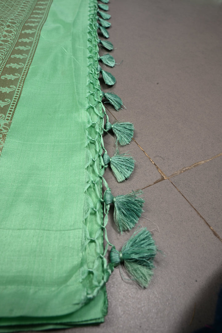Green Pure Banarasi Katan Silk Saree with Floral Zari Buttas Brocade and Zari Border | SILK MARK CERTIFIED | SHOBITAM