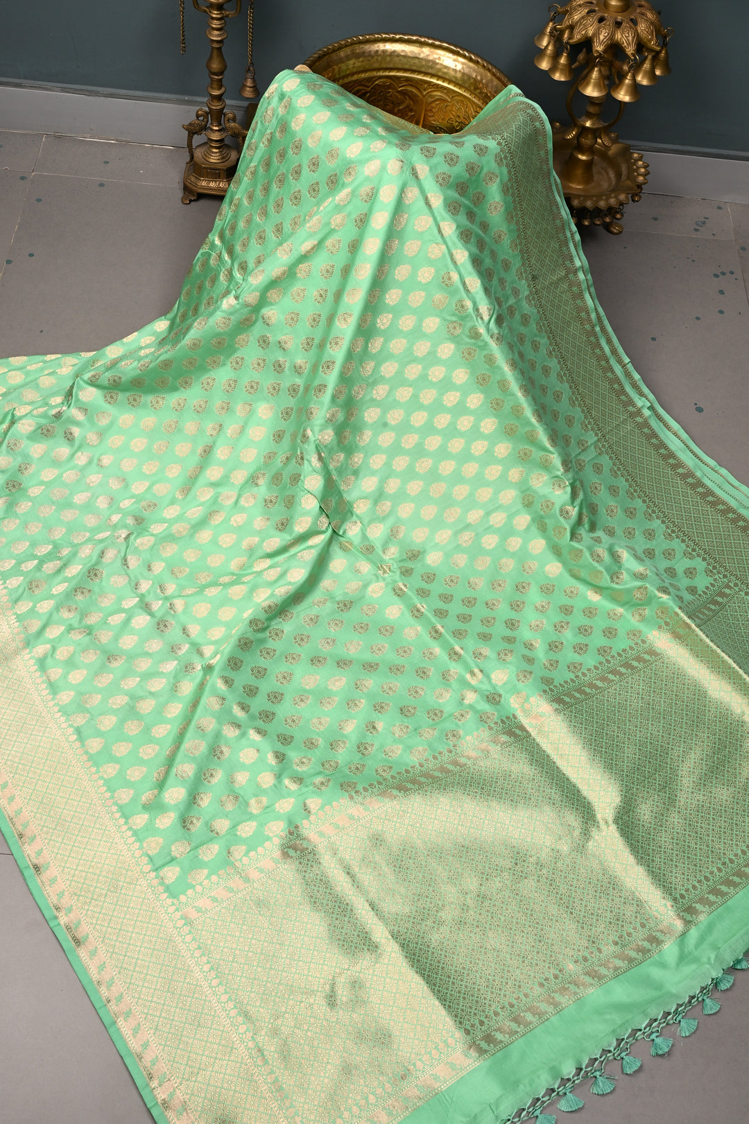 Green Pure Banarasi Katan Silk Saree with Floral Zari Buttas Brocade and Zari Border | SILK MARK CERTIFIED | SHOBITAM