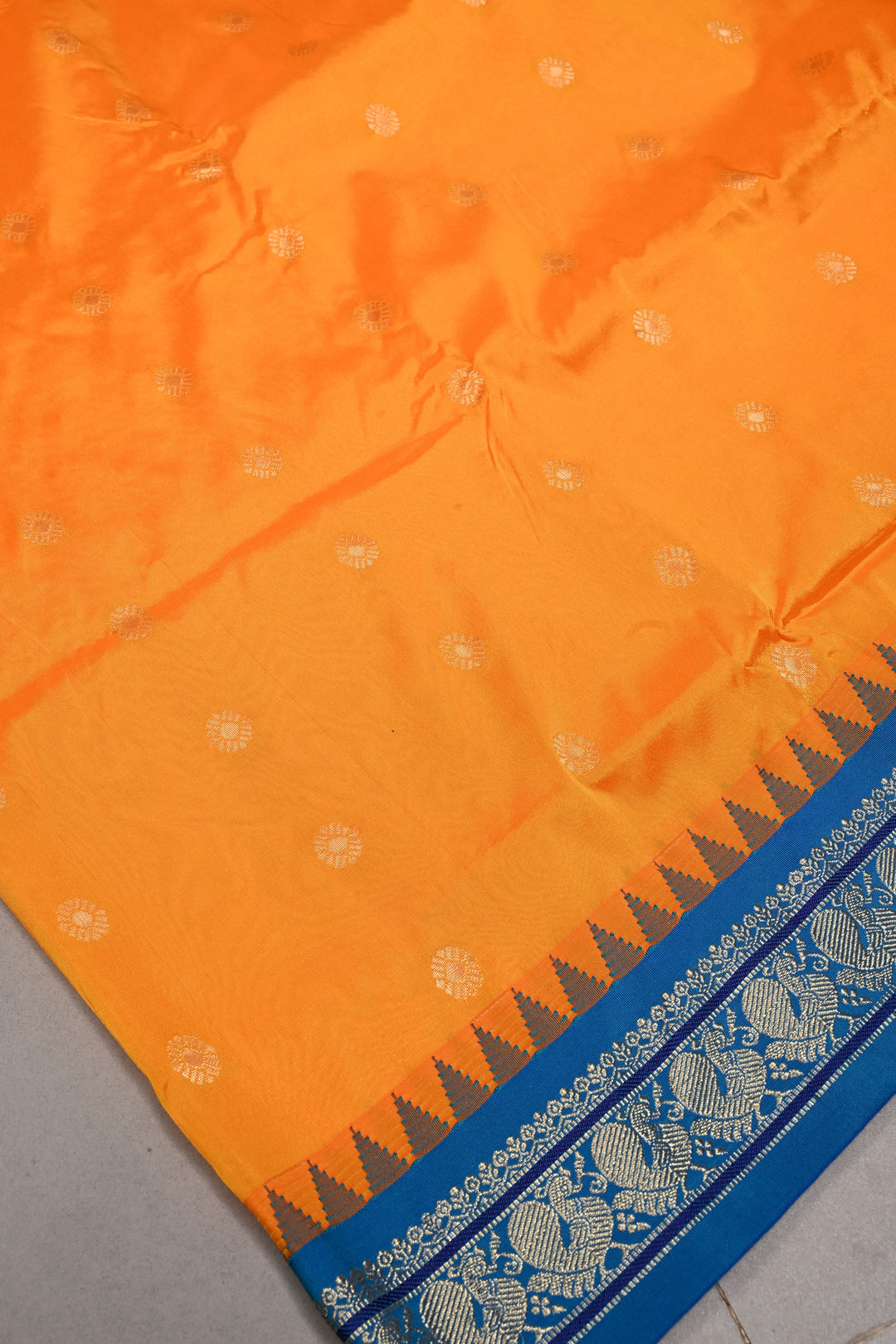 9 Yards Madisar Mustard Orange Dual Tone Semi Silk Saree with Zari Buttas and Contrast Zari Border , No Blouse Piece9