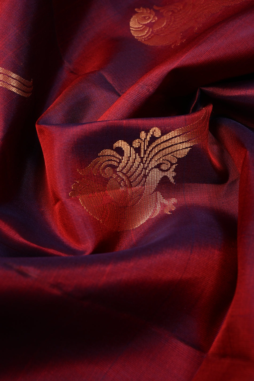 Red-Purple Dual Tone Kanjivaram Soft Silk Saree with Peacock Zari Buttas and Minimal Zari Border | SILK MARK CERTIFIED | SHOBITAM