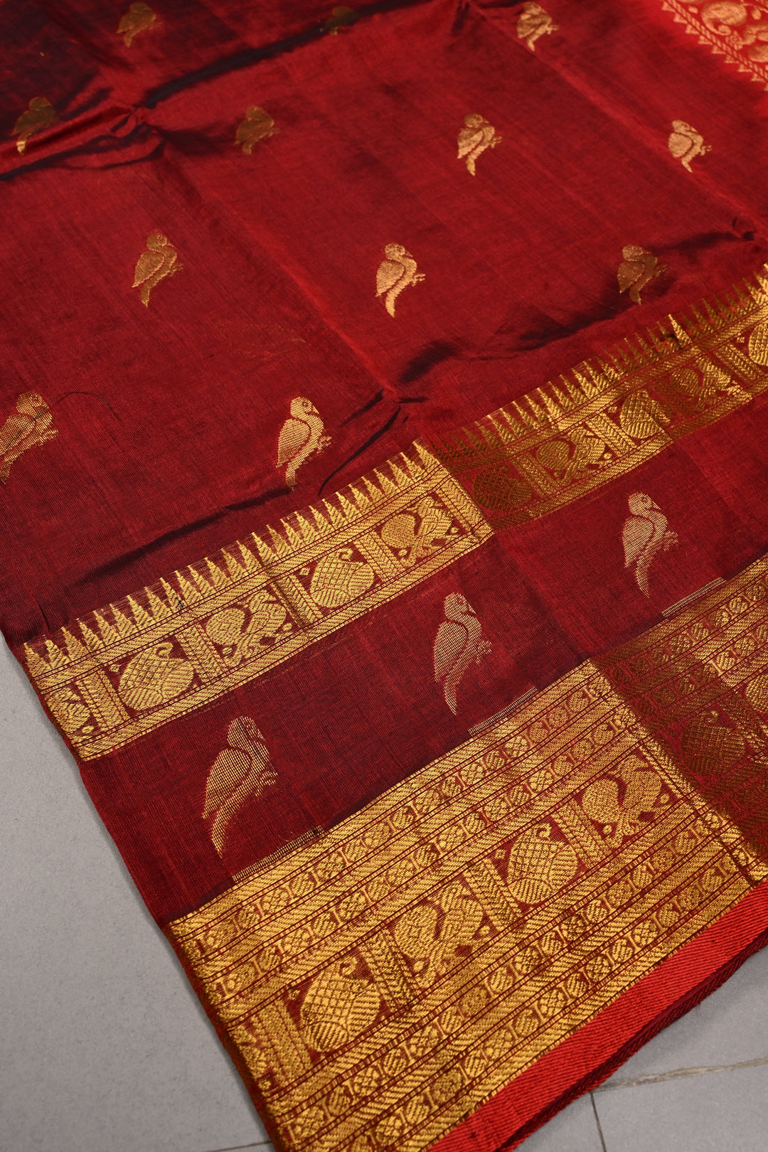 Deep Maroon Kanchi Silk Cotton 100% Handloom Saree with Birds Zari Buttas and Wide Zari Border | SHOBITAM