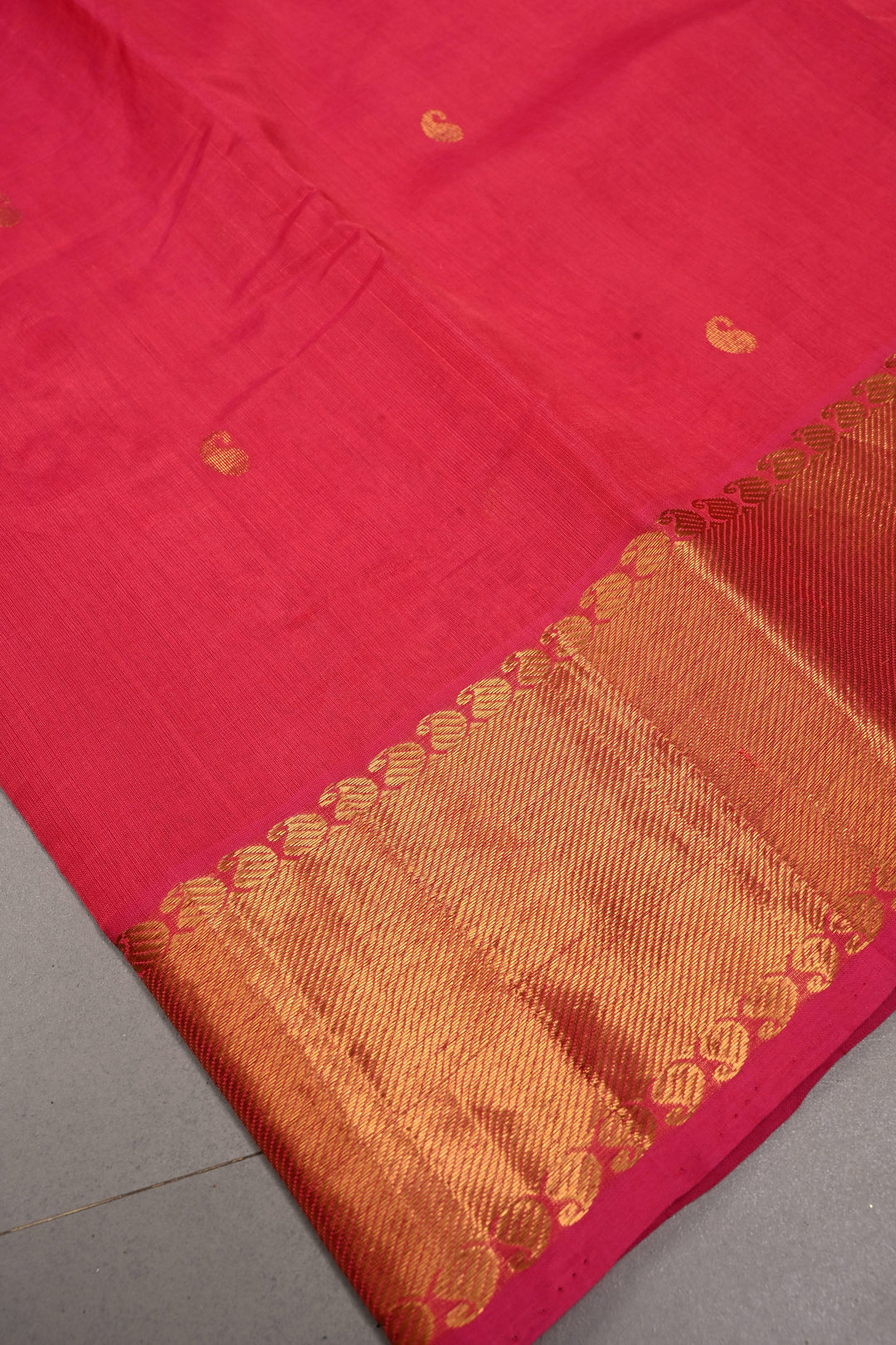 French Rose Kanchi Silk Cotton 100% Handloom Saree with Paisley Zari Buttas and Zari Border | SHOBITAM
