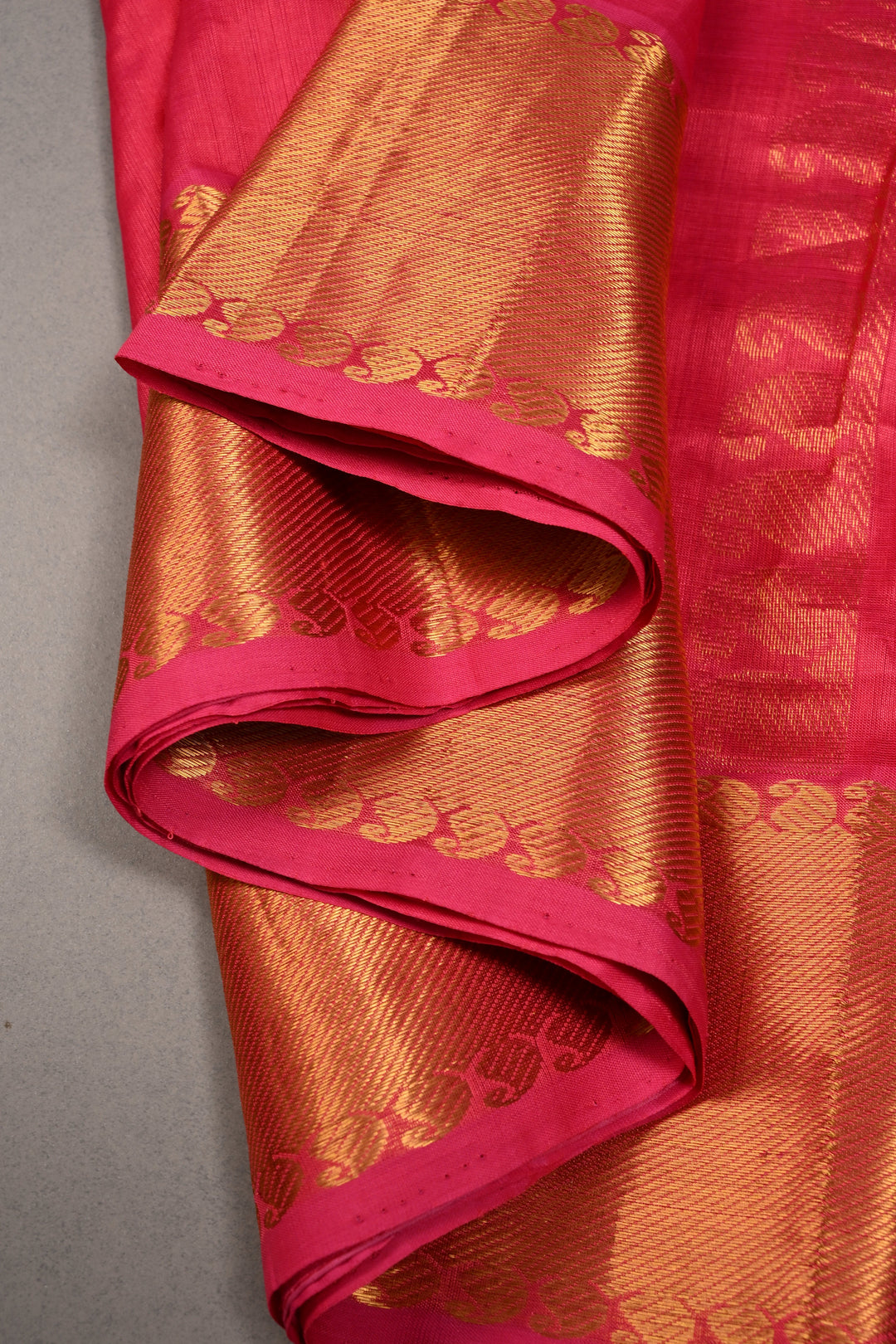 French Rose Kanchi Silk Cotton 100% Handloom Saree with Paisley Zari Buttas and Zari Border | SHOBITAM