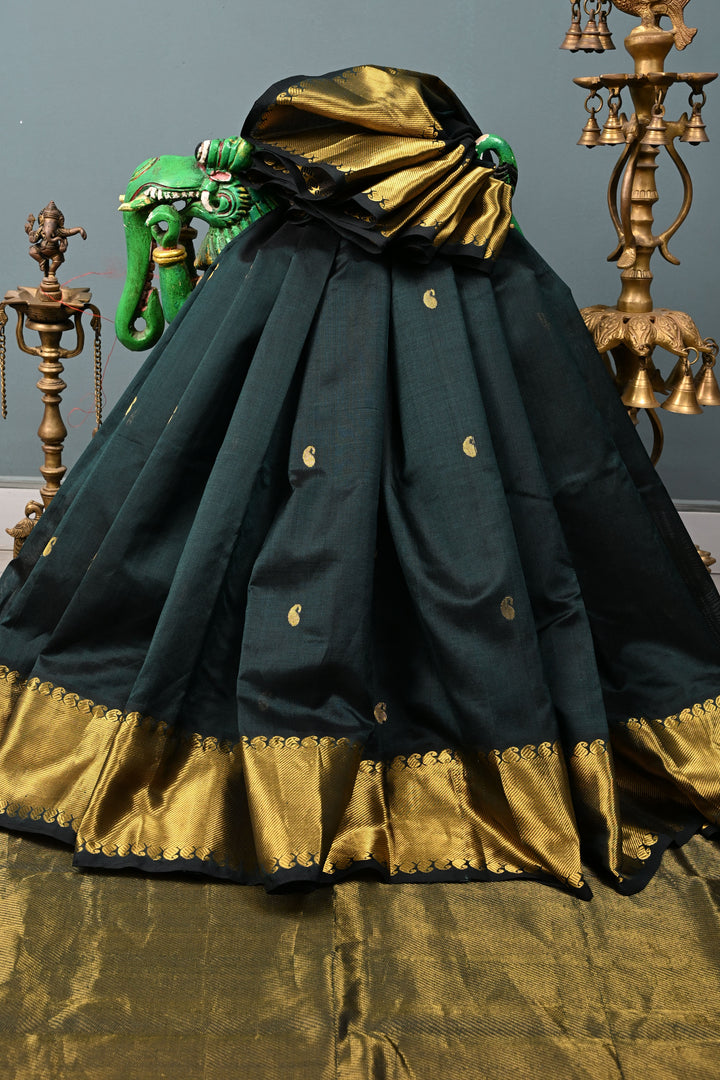 Dark Hunter Green Kanchi Silk Cotton 100% Handloom Saree with Paisley Zari Buttas and Zari Border | SHOBITAM