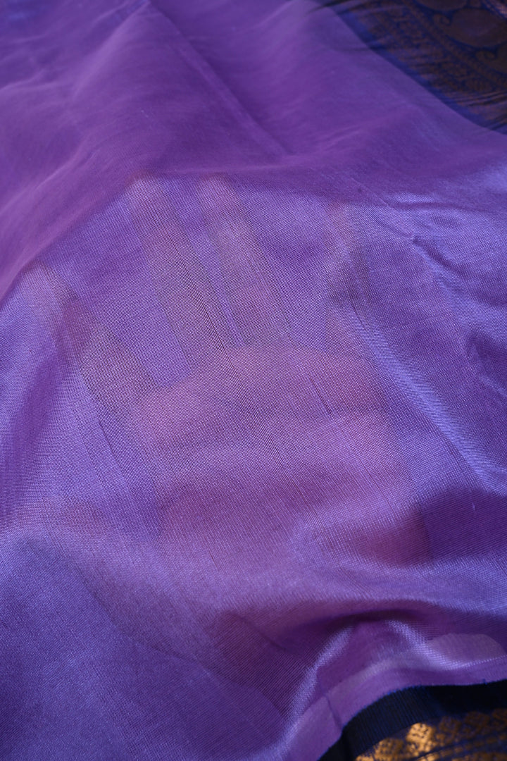 Lavender Dual Tone Kanchi Silk Cotton Handloom Saree with Contrast Paisley Zari Border | SHOBITAM