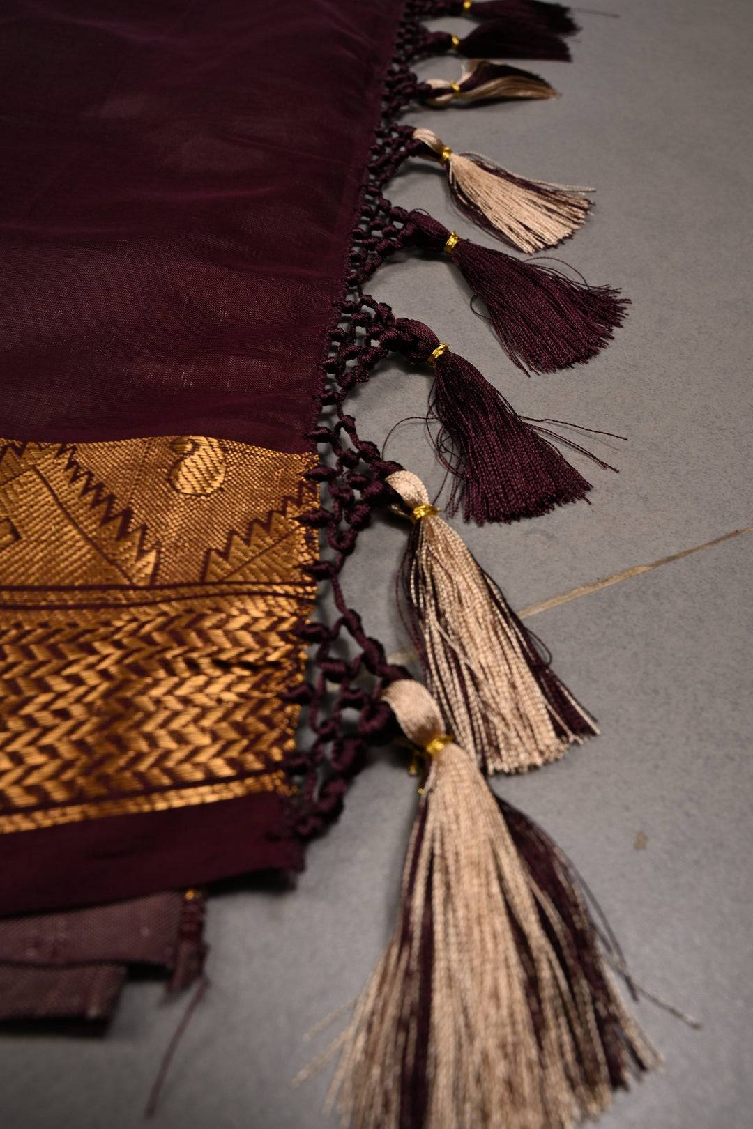 Ivory-Betel Nut Brown Palum Pazhamum Kanchi Silk Cotton Saree with Zari Buttas and Zari Border | SHOBITAM