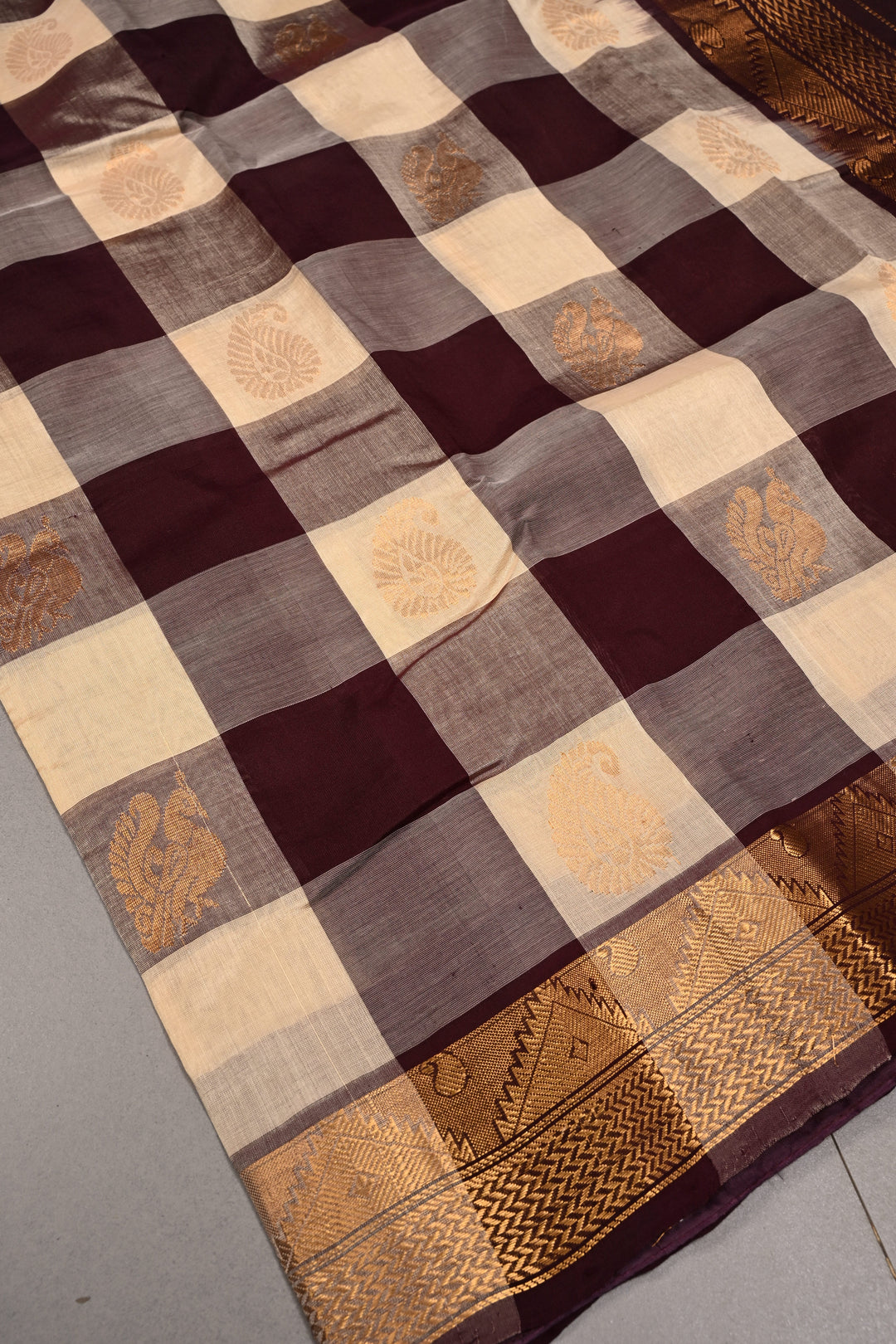 Ivory-Betel Nut Brown Palum Pazhamum Kanchi Silk Cotton Saree with Zari Buttas and Zari Border | SHOBITAM
