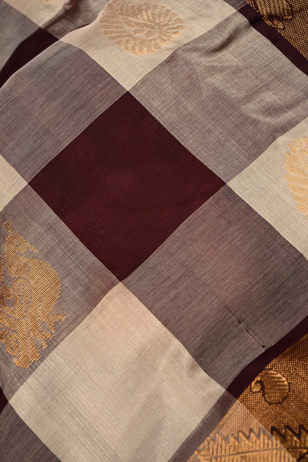 Ivory-Betel Nut Brown Palum Pazhamum Kanchi Silk Cotton Saree with Zari Buttas and Zari Border | SHOBITAM