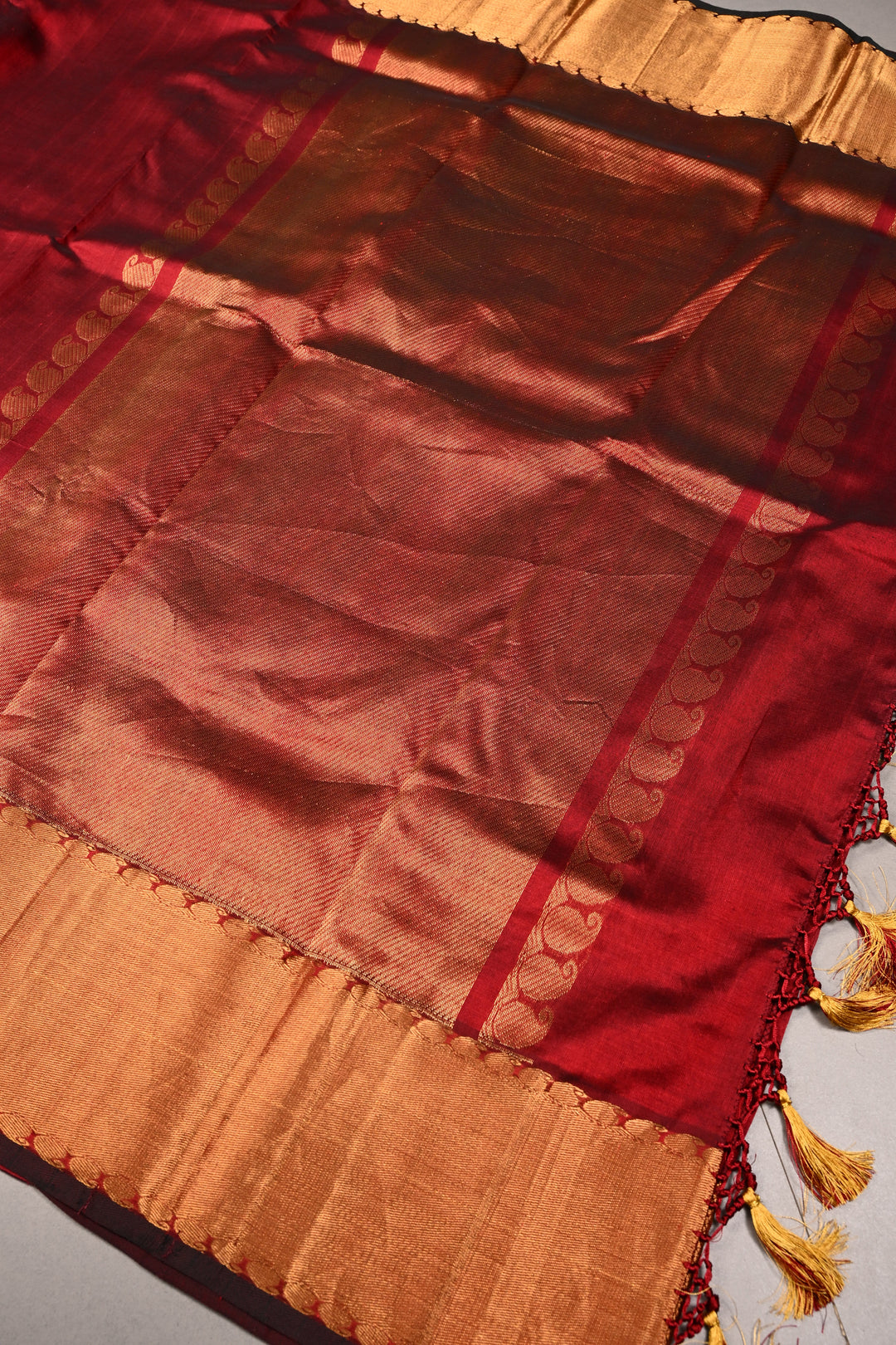 Maroon-Black Dual Tone Kanchi Silk Cotton Handloom Saree with Paisley Tissue Zari Border | SHOBITAM