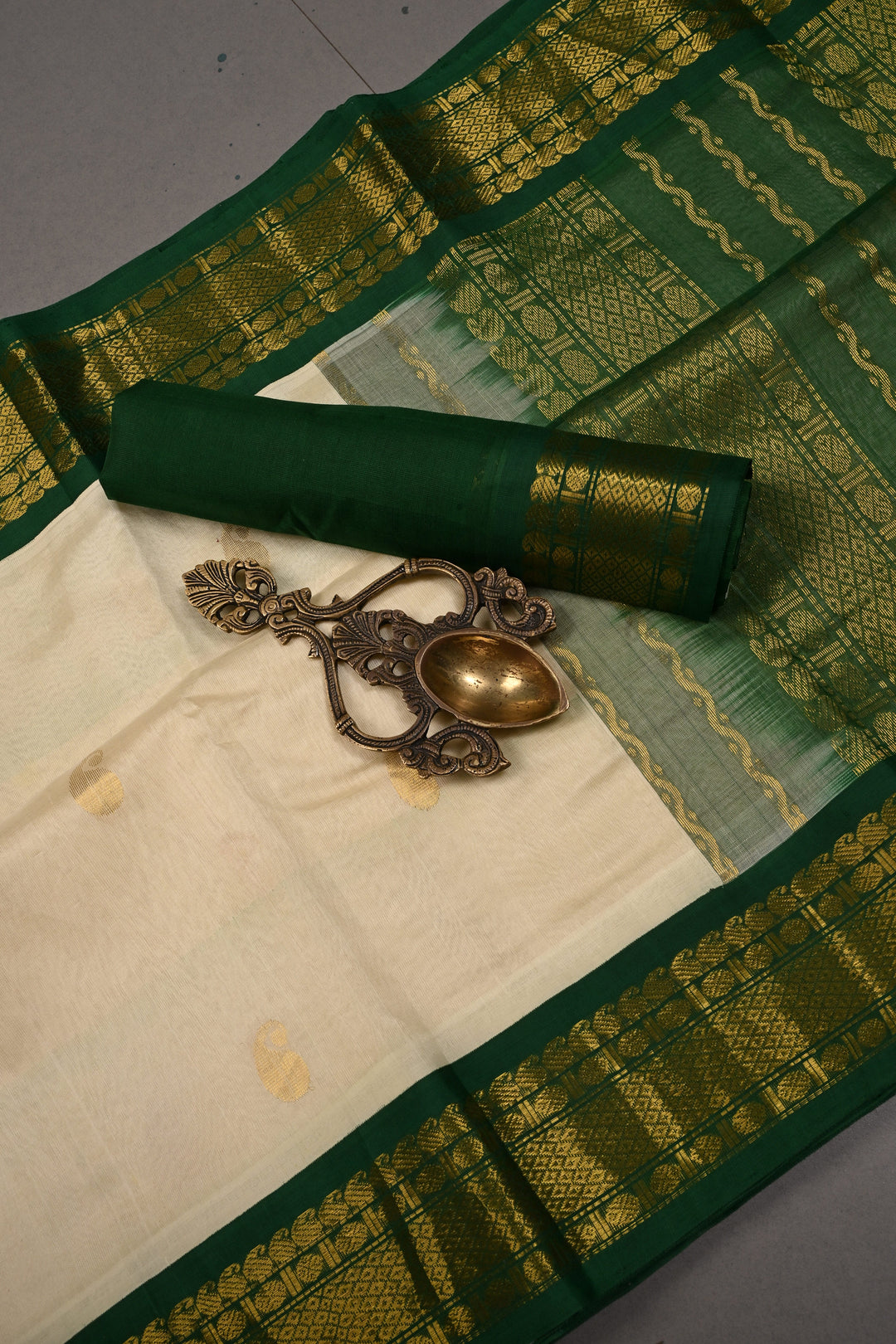 Ivory Kanchi Silk Cotton 100% Handloom Saree with Paisley Zari Buttas and Contrast Zari Border | SHOBITAM