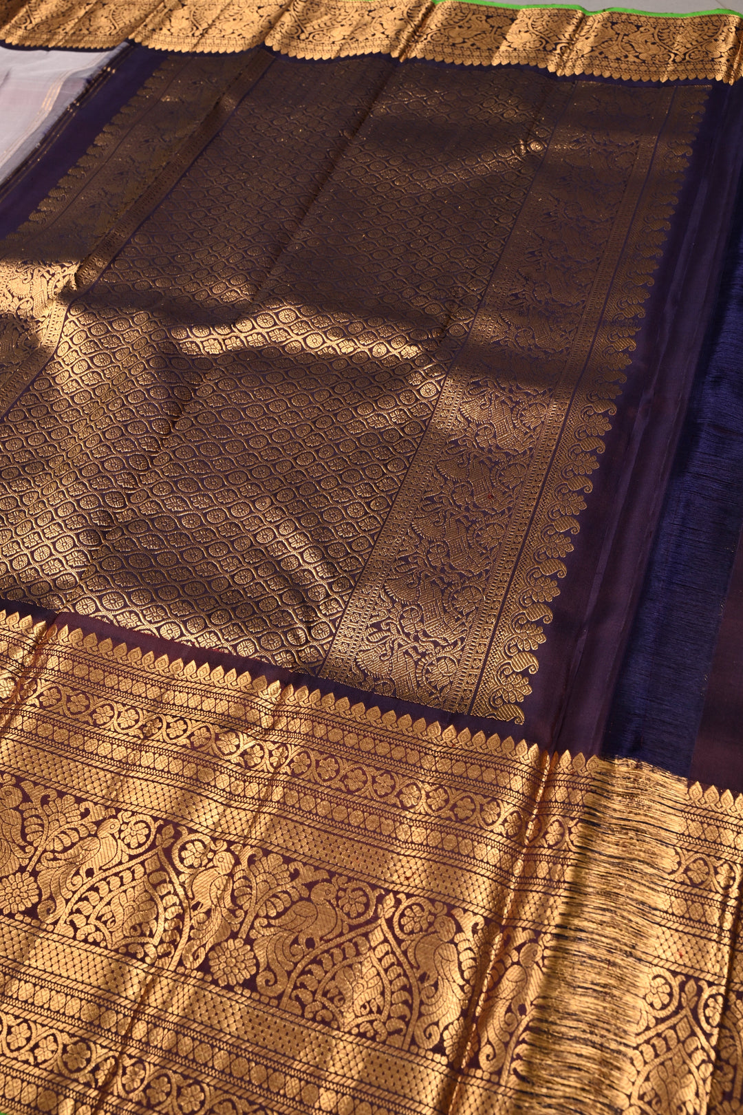 Gray Dual Tone Pure Gadwal Silk Saree with Zari Buttas and Contrast Wide Zari Border | SILK MARK CERTIFIED | SHOBITAM
