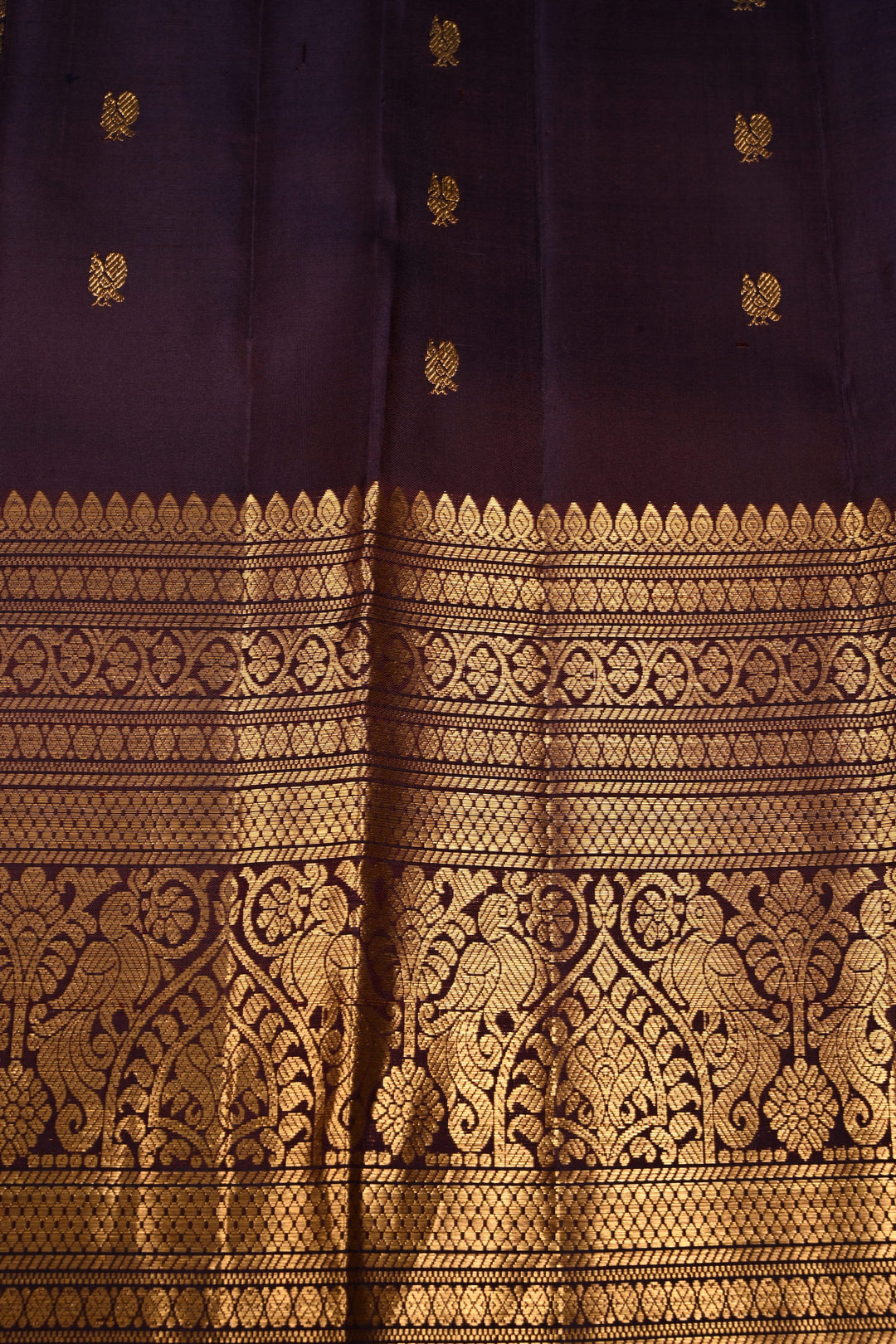 Gray Dual Tone Pure Gadwal Silk Saree with Zari Buttas and Contrast Wide Zari Border | SILK MARK CERTIFIED | SHOBITAM