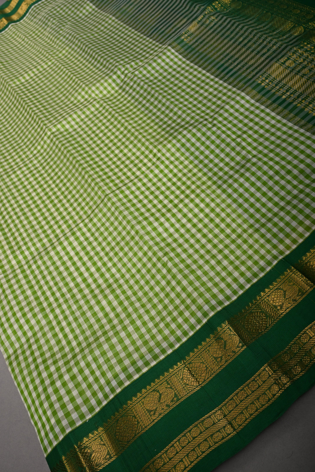 Green-White Koravi Charming Vintage Checks on Kanchi Silk Cotton 100% Handloom Saree with Zari Border | SHOBITAM