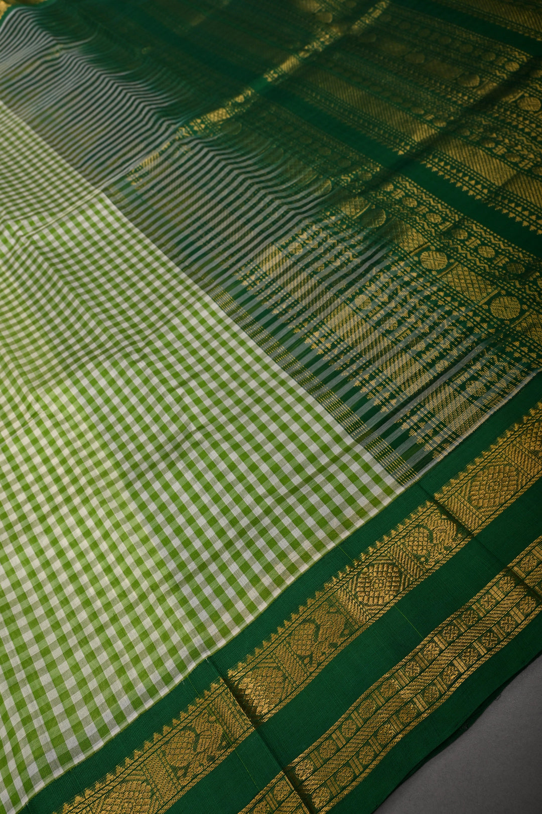 Green-White Koravi Charming Vintage Checks on Kanchi Silk Cotton 100% Handloom Saree with Zari Border | SHOBITAM