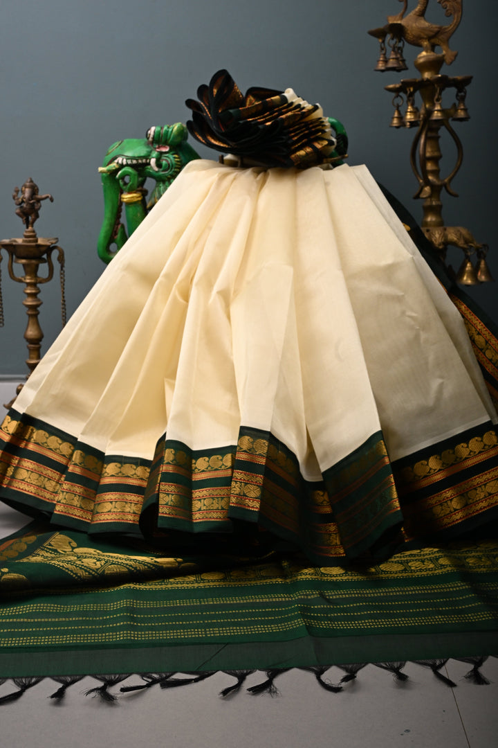 Off White Koravi Kanchi Silk Cotton 100% Handloom Saree with Contrast Zari Border | SHOBITAM