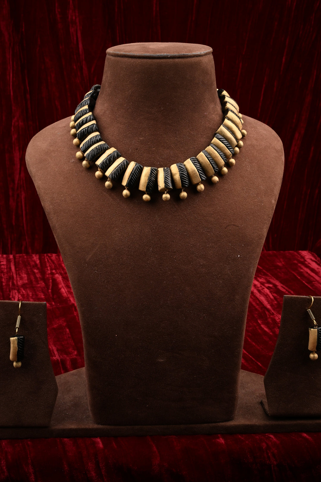 Terracotta Handmade Black And Beige Statement Jewelry Set| SHOBITAM