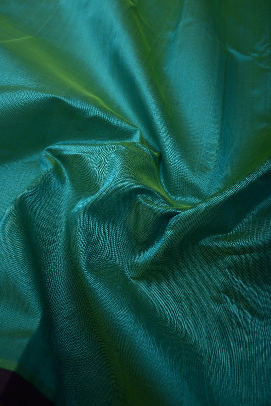 Cyan-Green Dual tone Korvai Kanchi Silk Cotton 100% Handloom Saree with Contrast Zari Border | SHOBITAM