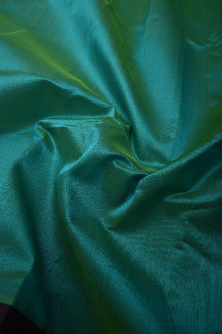 Cyan-Green Dual tone Korvai Kanchi Silk Cotton 100% Handloom Saree with Contrast Zari Border | SHOBITAM