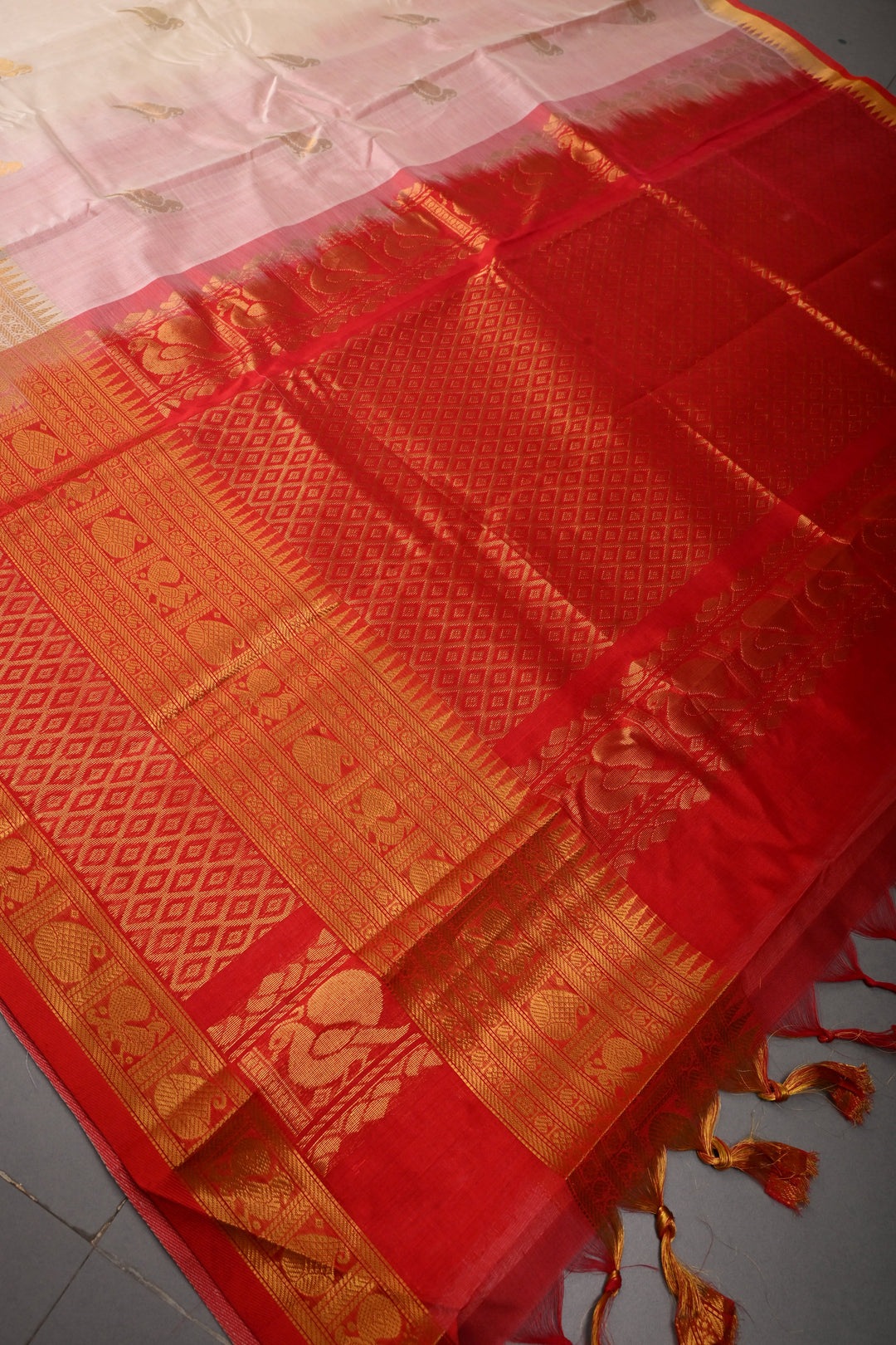 Off White Kanchi Silk Cotton 100% Handloom Saree with Birds Zari Buttas and Wide Zari Border | SHOBITAM