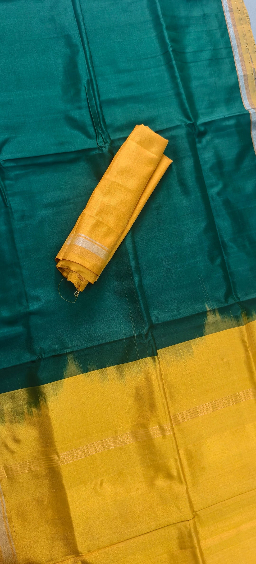 Bottle Green Uppada Handloom Silk Saree with Contrast Minimal Border and Pallu | SILK MARK CERTIFIED | SHOBITAM
