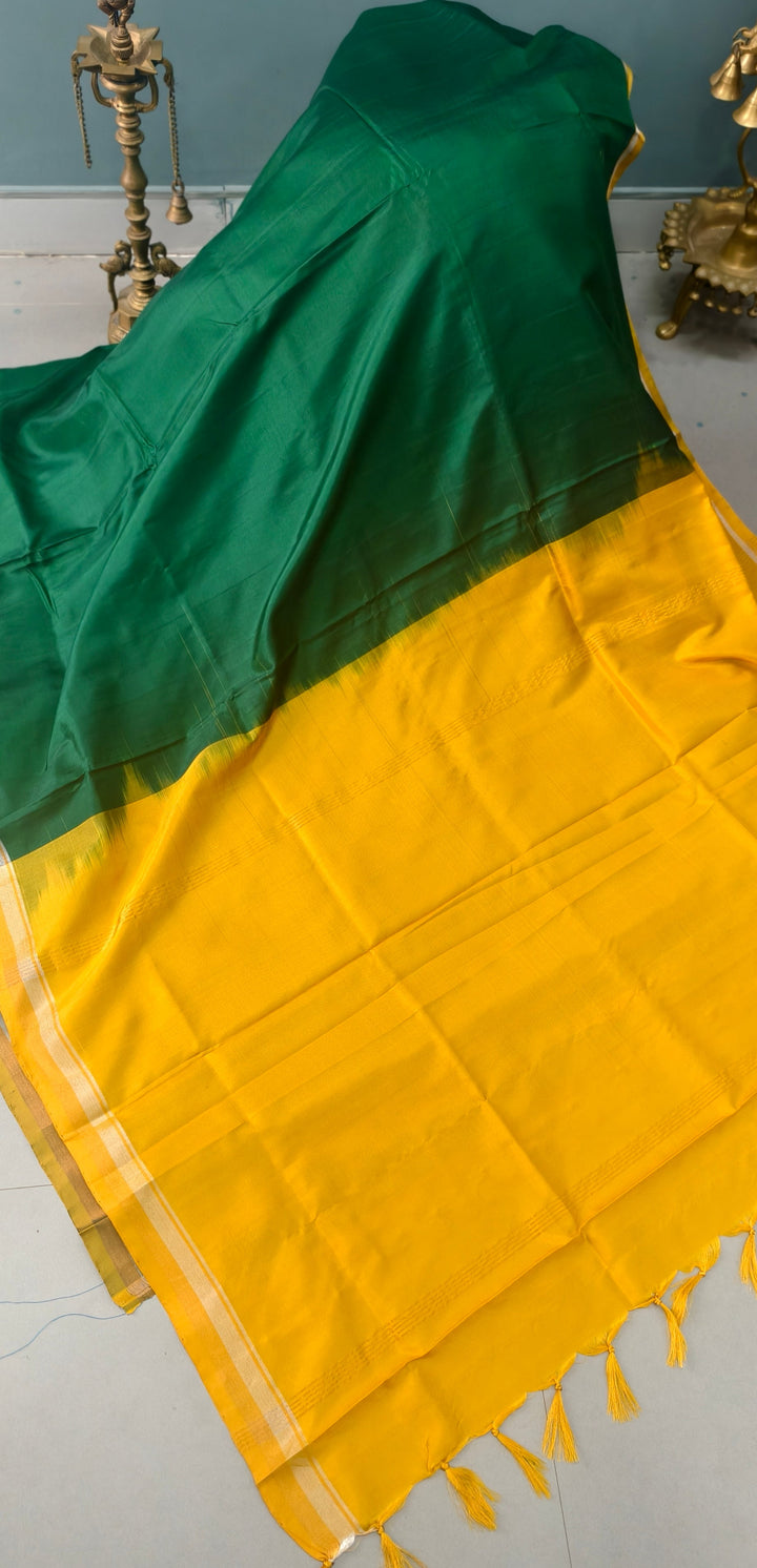 Bottle Green Uppada Handloom Silk Saree with Contrast Minimal Border and Pallu | SILK MARK CERTIFIED | SHOBITAM