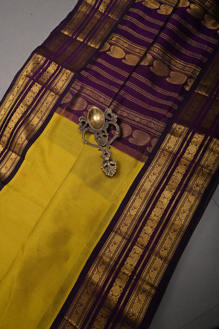 Moss Green Kanchi Silk Cotton 100% Handloom Saree with Contrast Zari Border | SHOBITAM