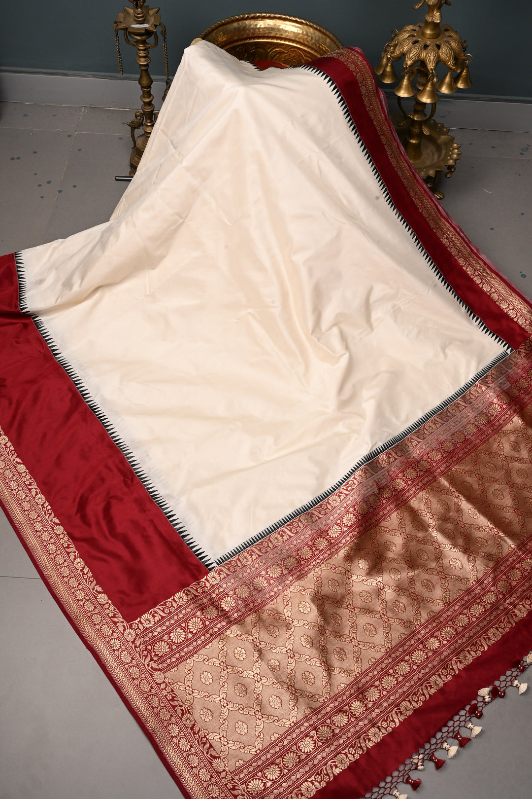 Ivory Banarasi Katan Silk Saree with Contrast Floral Zari Border | SILK MARK CERTIFIED | SHOBITAM