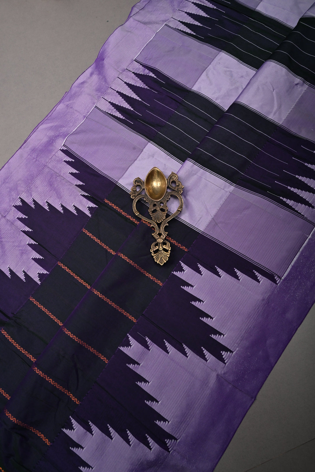 Blue-Green Dual Tone Ilkal Weave Art Silk Bagalkote Saree with Zari Veldhari  Horizontal Stripes and Contrast Temple Border | SHOBITAM