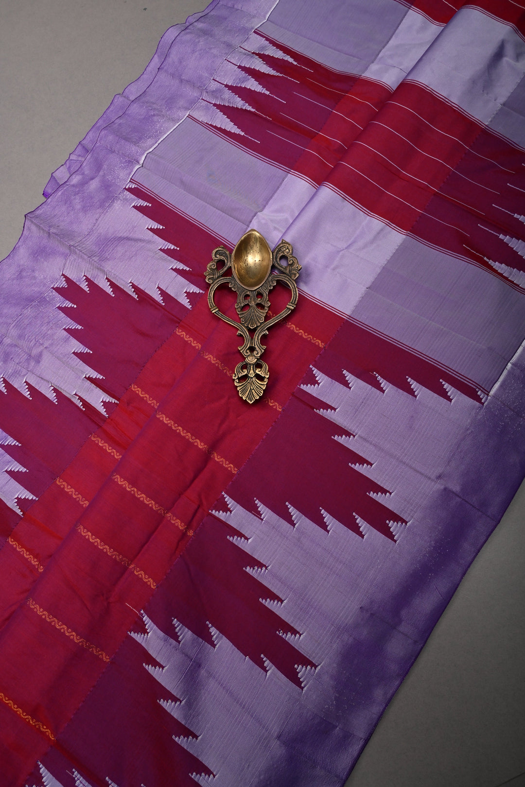 Pink Dual Tone Ilkal Weave Art Silk Bagalkote Saree with Zari Veldhari  Horizontal Stripes and Contrast Temple Border | SHOBITAM