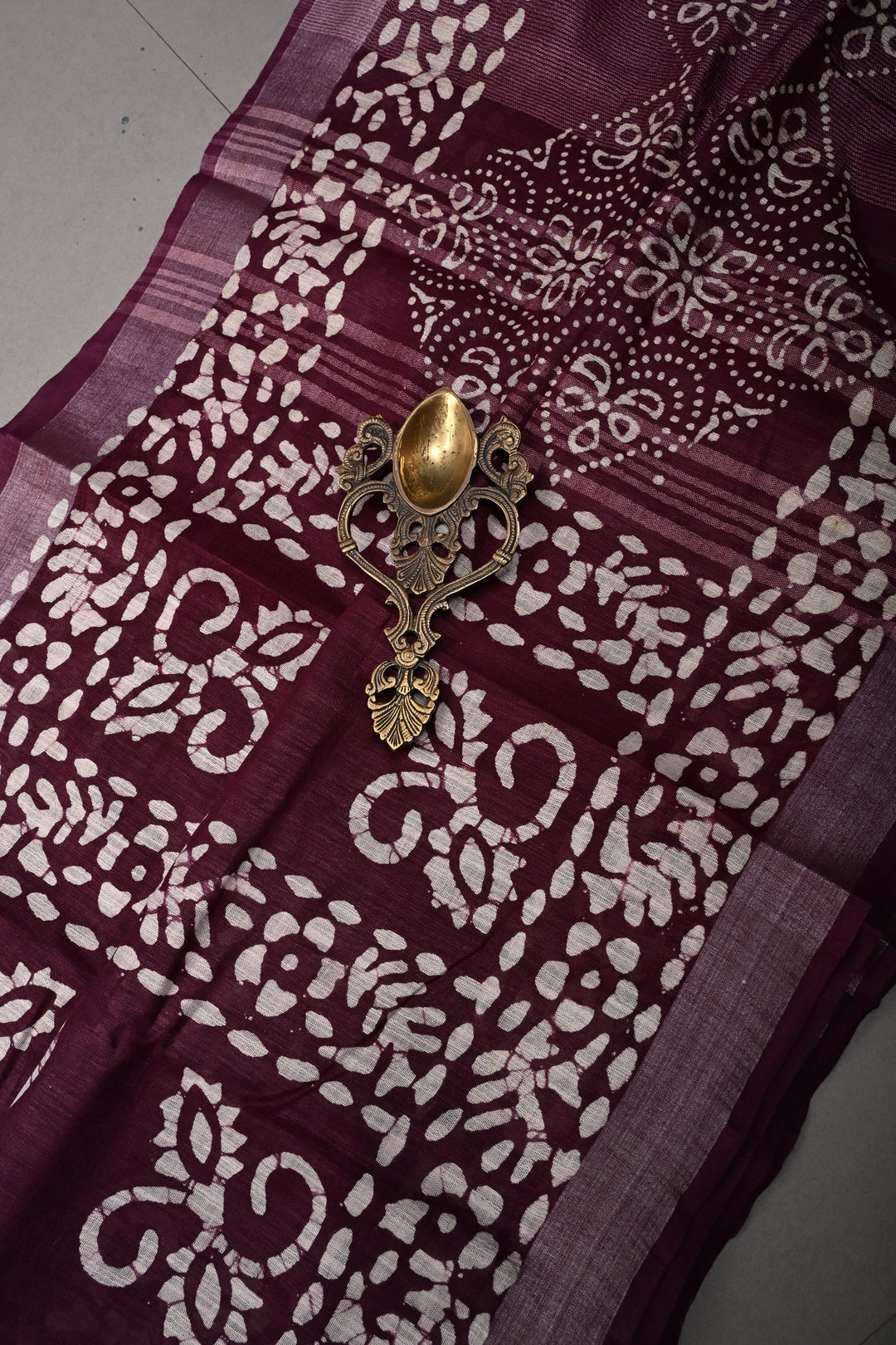 Plum Bhagalpuri Mercerized Cotton Slub Unique Batik Print Saree | SHOBITAM