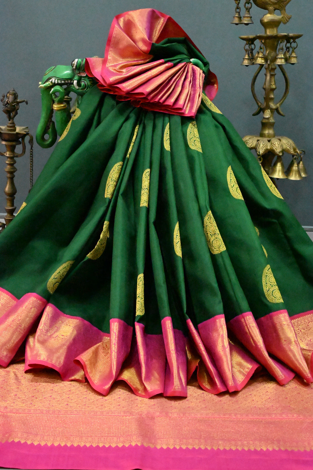 Emerald Green Korvai Kanjivaram Pure Silk Saree with Paisley Zari Buttas and Contrast Zari Border | SILK MARK CERTIFIED | SHOBITAM