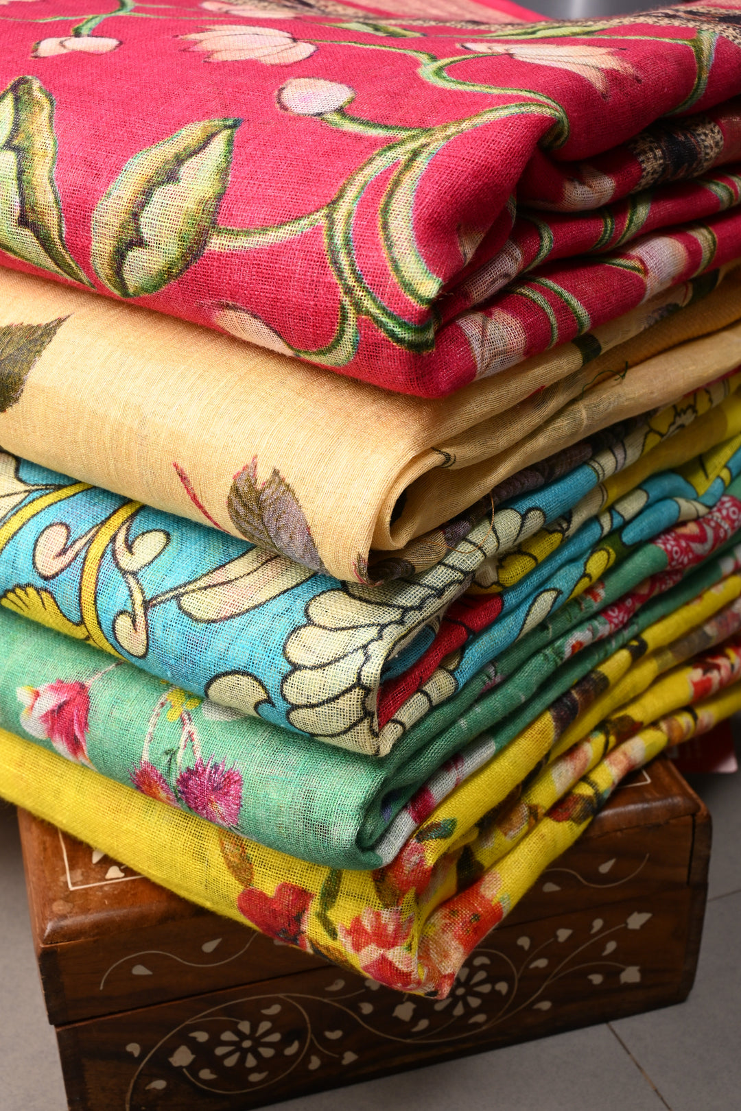 Discounted Bundle of 5 Linen By Linen Assorted Sarees with Digital Print for Gift Giving
