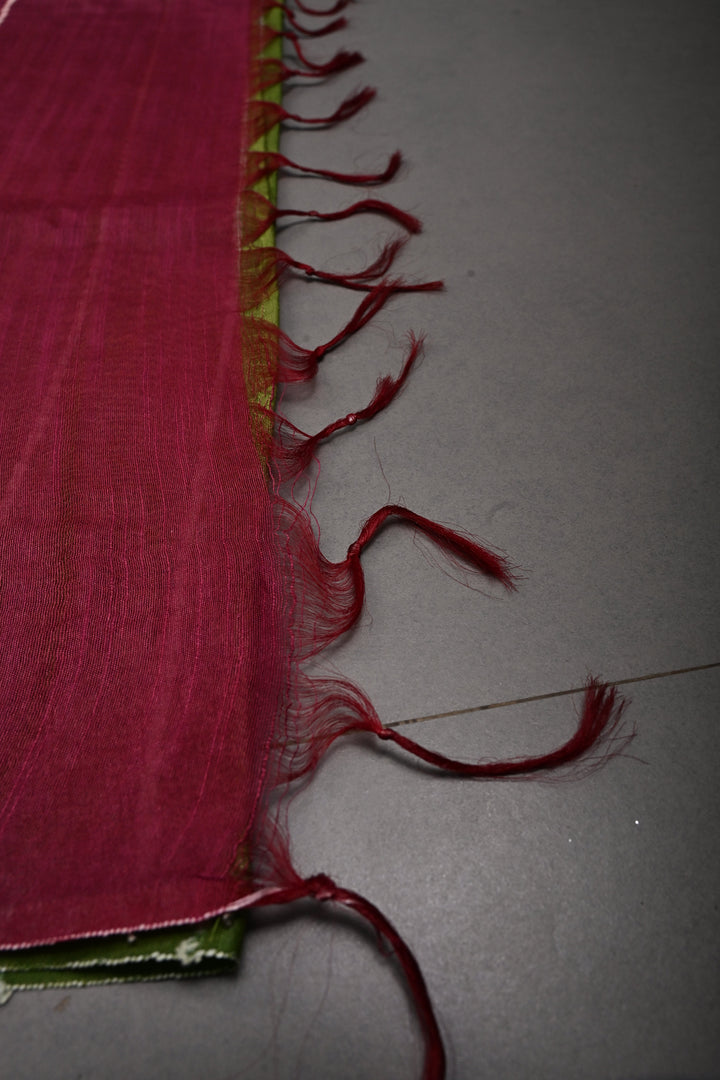 Sap Green Borderless Semi Tussar Saree with Thread Horizontal Stripes and Contrast Pallu | SHOBITAM