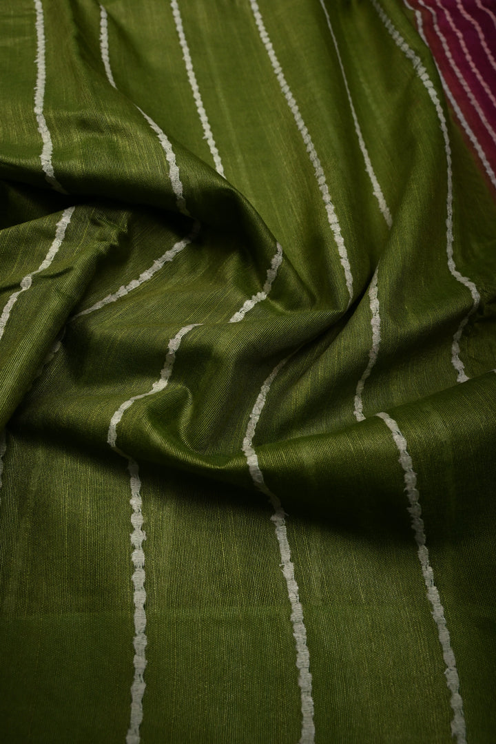 Sap Green Borderless Semi Tussar Saree with Thread Horizontal Stripes and Contrast Pallu | SHOBITAM