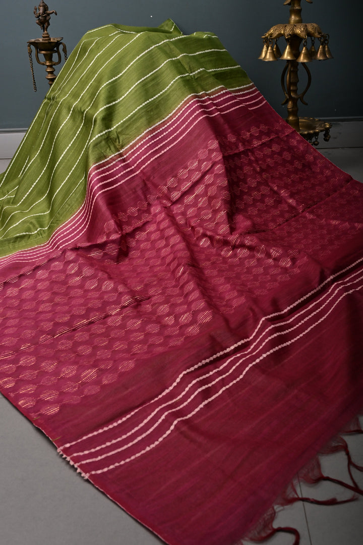 Sap Green Borderless Semi Tussar Saree with Thread Horizontal Stripes and Contrast Pallu | SHOBITAM