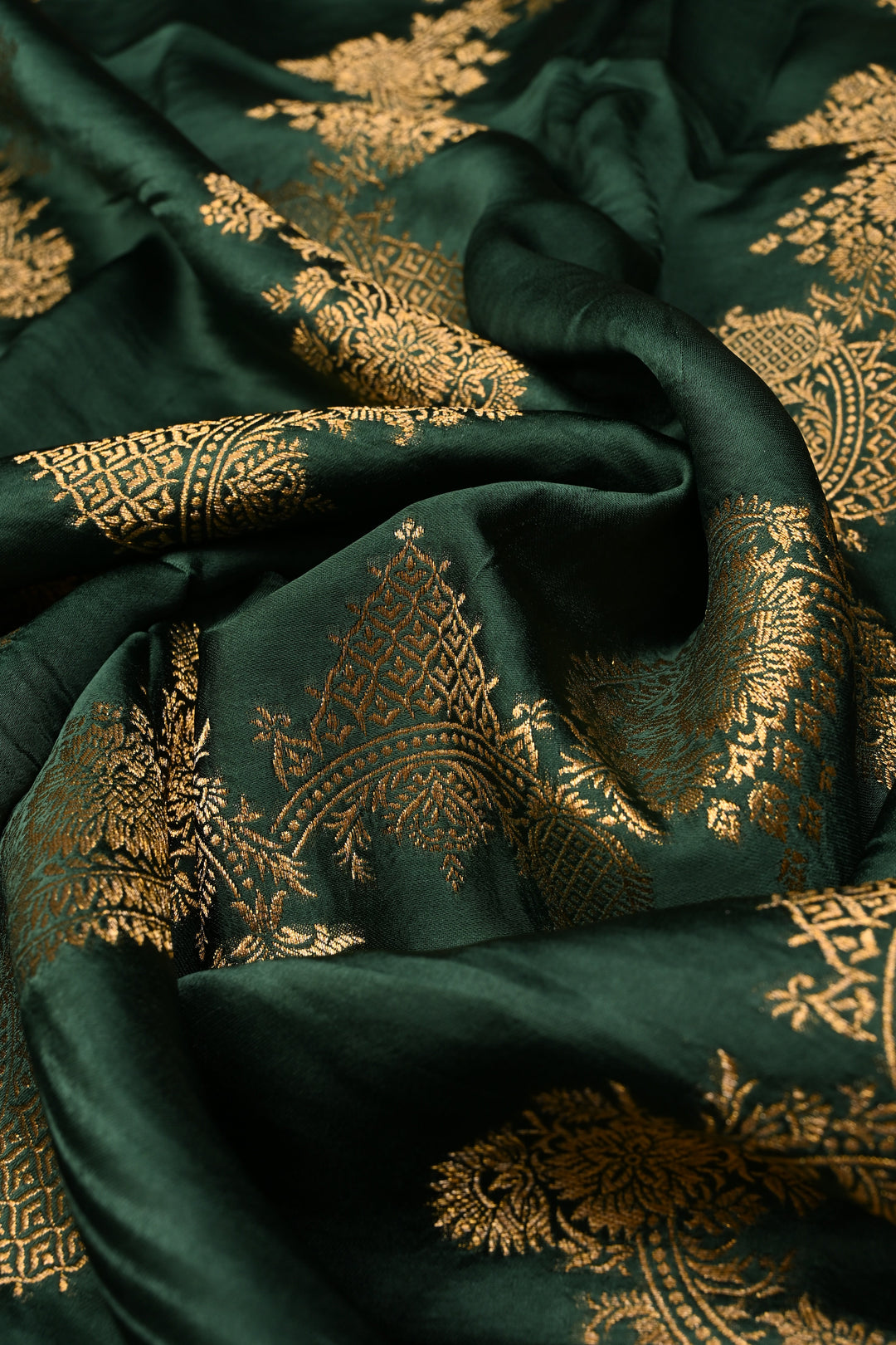 Green Vegan Viscose Silk Saree with ornate scalloped Design and Zari Border | SHOBITAM