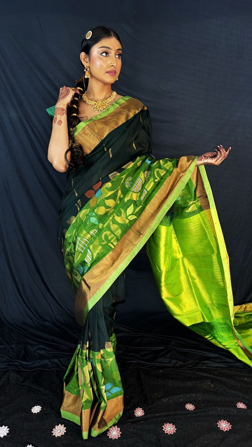 Revathi - Green Handwoven Jamdani Silk Saree | SILK MARK CERTIFIED | SHOBITAM