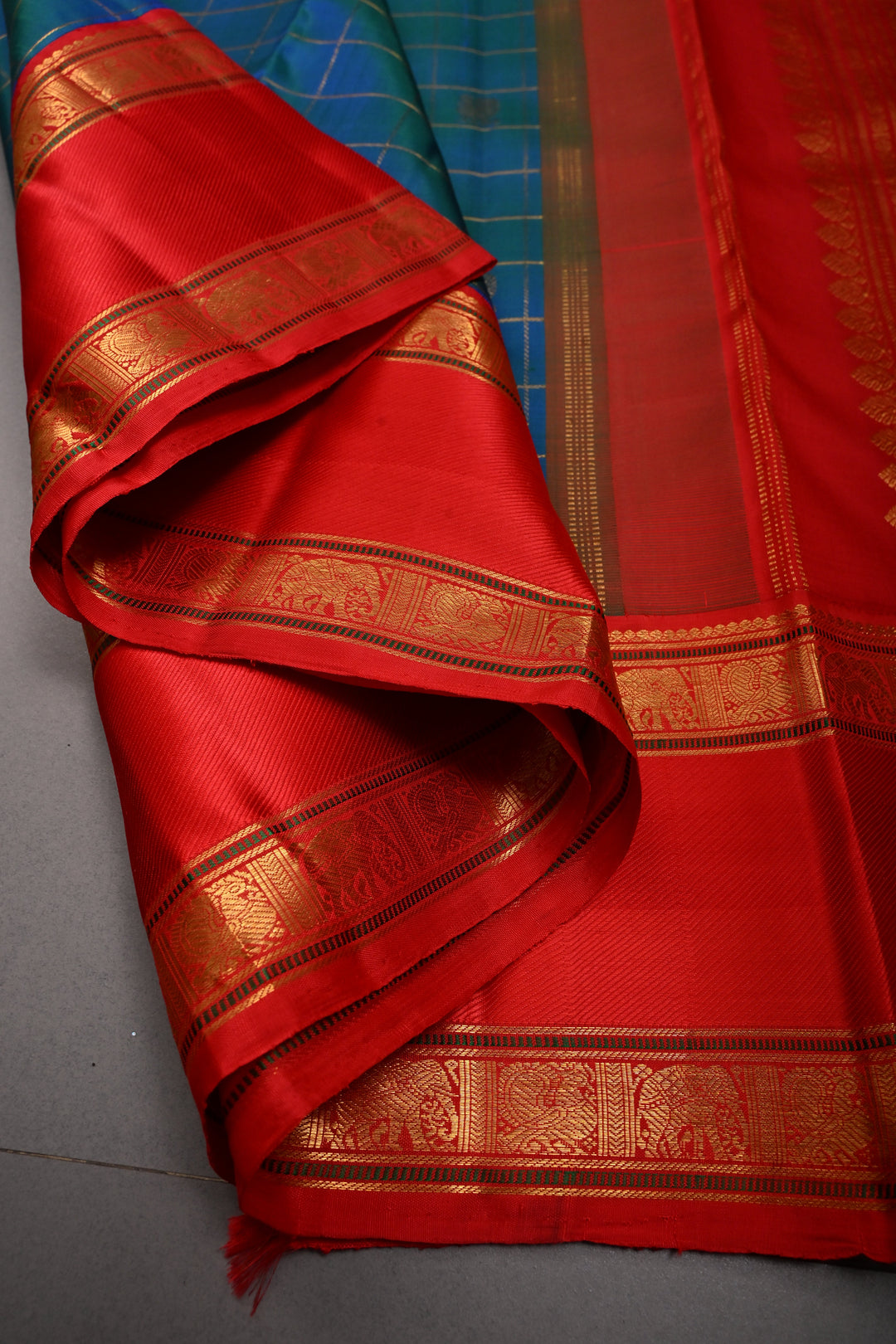 Blue-Green Dual Tone Korvai Zari Checks on Kanjivaram Pure Silk Saree with Zari Buttas and Contrast Rettaipet Zari Border | SILK MARK CERTIFIED | SHOBITAM