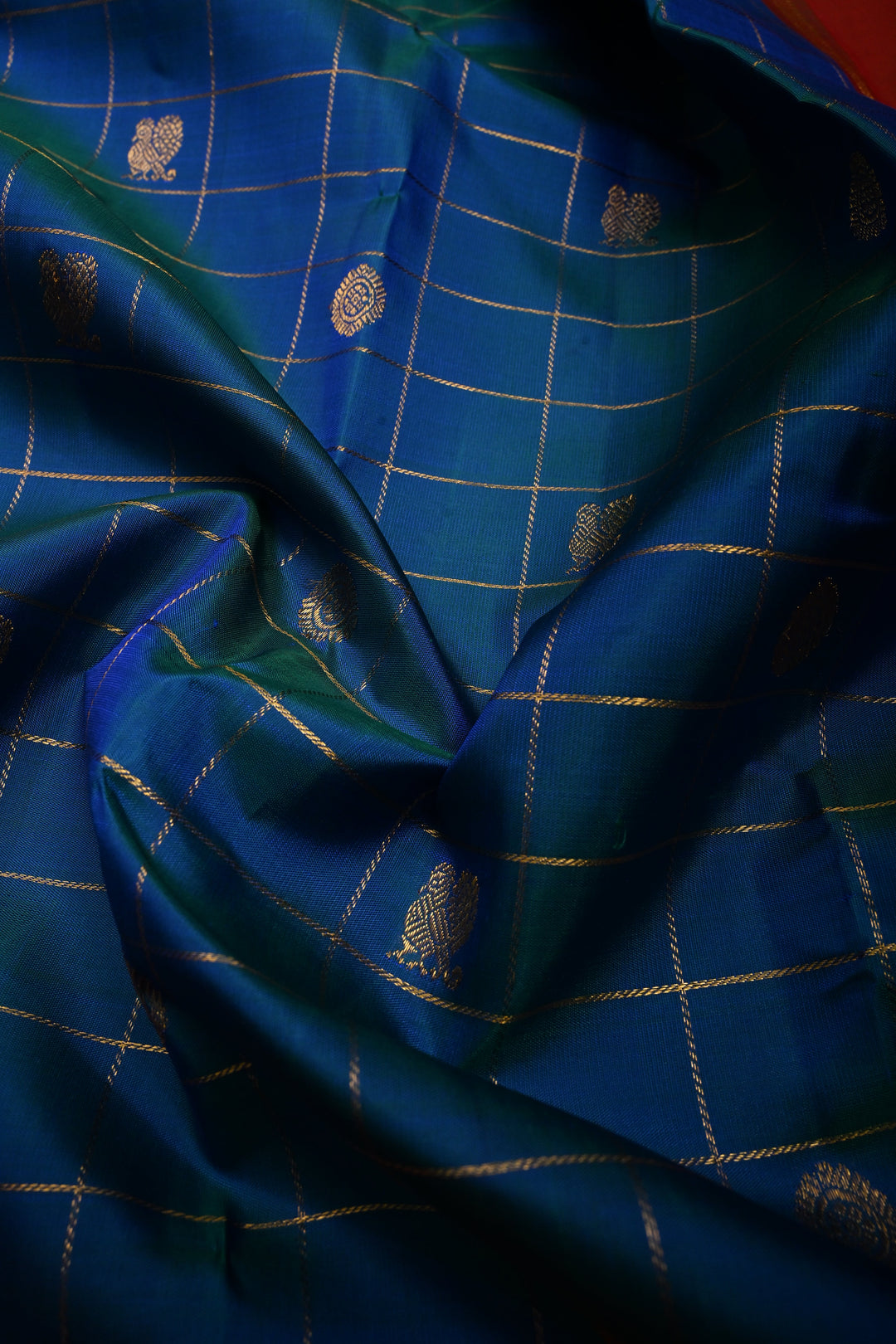 Blue-Green Dual Tone Korvai Zari Checks on Kanjivaram Pure Silk Saree with Zari Buttas and Contrast Rettaipet Zari Border | SILK MARK CERTIFIED | SHOBITAM