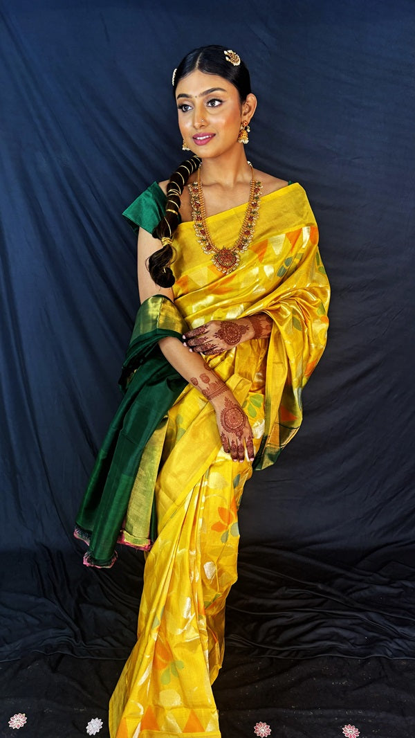 EkaParnika - Yellow Handwoven Jamdani Silk Saree | SILK MARK CERTIFIED | SHOBITAM