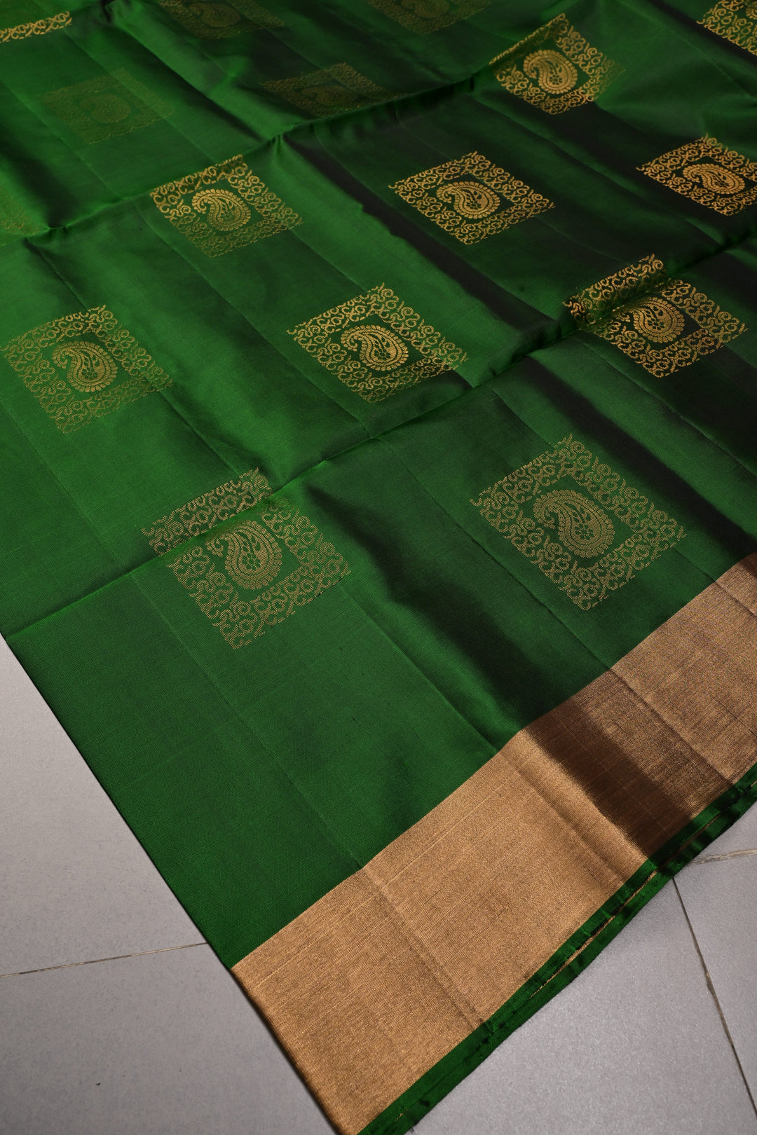 Green Kanjivaram Soft Silk Saree with Paisley Buttas and Zari Border | SILK MARK CERTIFIED | SHOBITAM