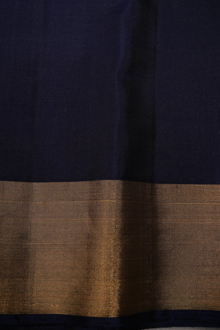 Green Kanjivaram Soft Silk Saree with Paisley Buttas and Zari Border | SILK MARK CERTIFIED | SHOBITAM