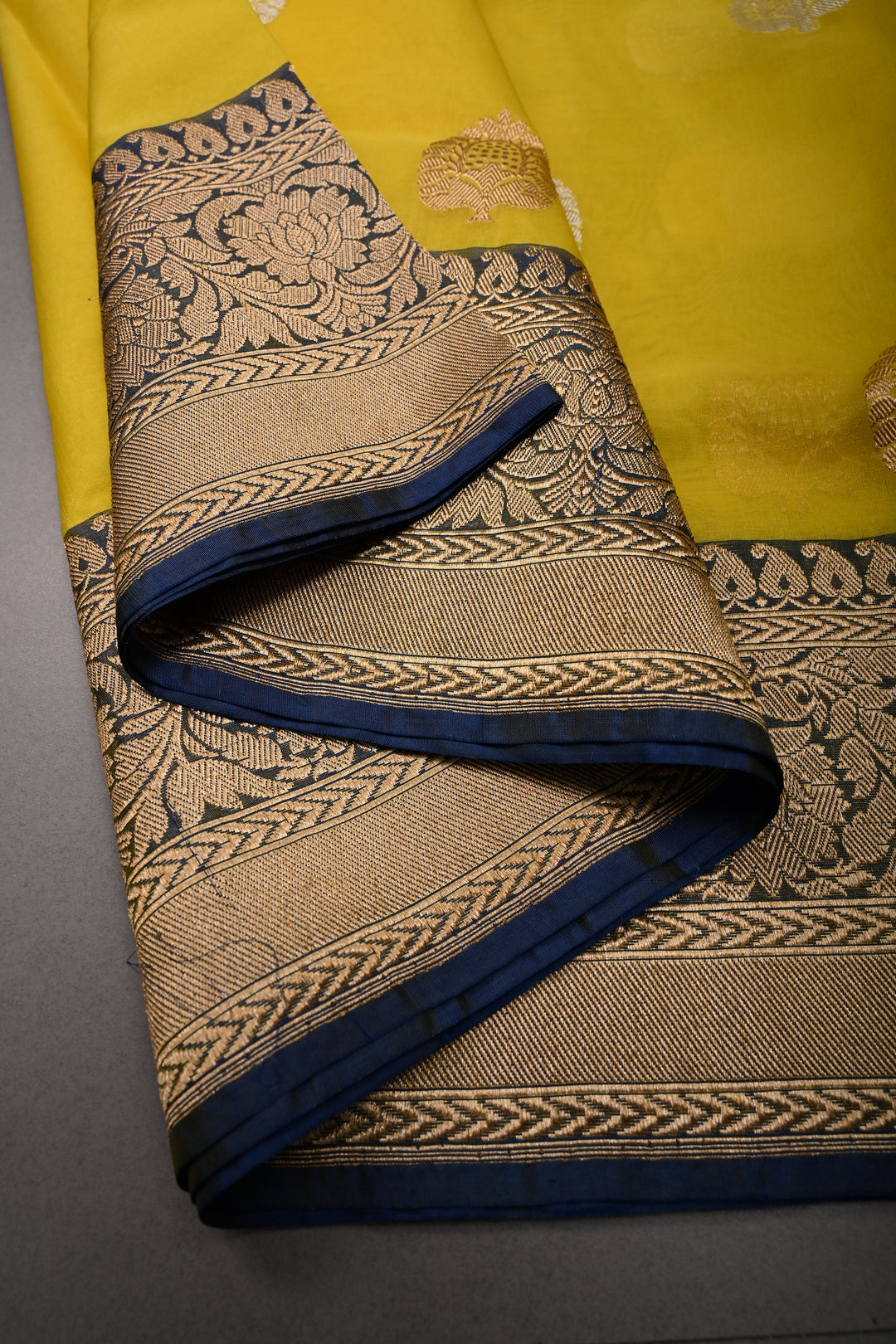 Exquisite Yellow Kora Banarasi Silk Saree with Ganga Jamuna Border and Grand Pallu with Zari | Silk Mark Certified | Shobitam Saree