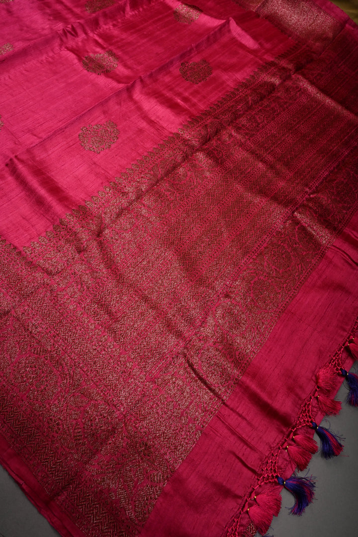 Magenta Banarasi Raw Silk Saree with Antique Floral Zari Buttas and Zari Border | SILK MARK CERTIFIED | SHOBITAM (Copy)