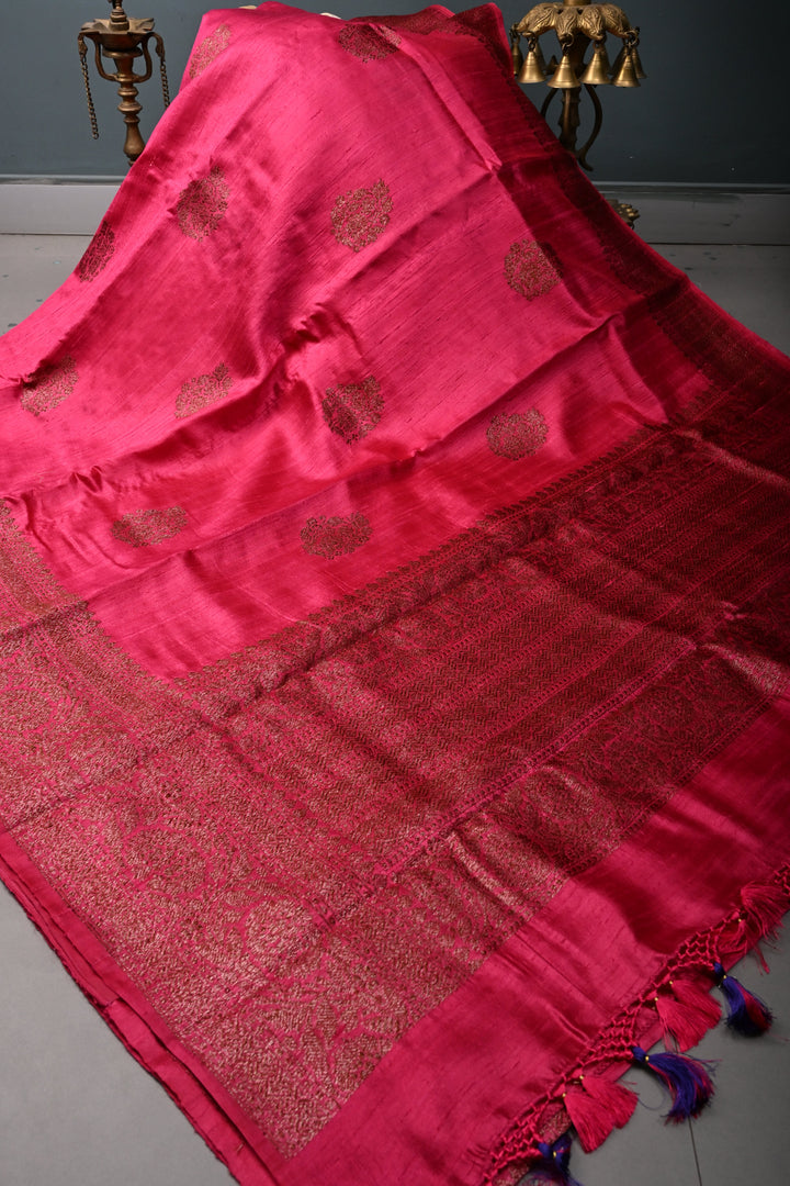 Magenta Banarasi Raw Silk Saree with Antique Floral Zari Buttas and Zari Border | SILK MARK CERTIFIED | SHOBITAM (Copy)