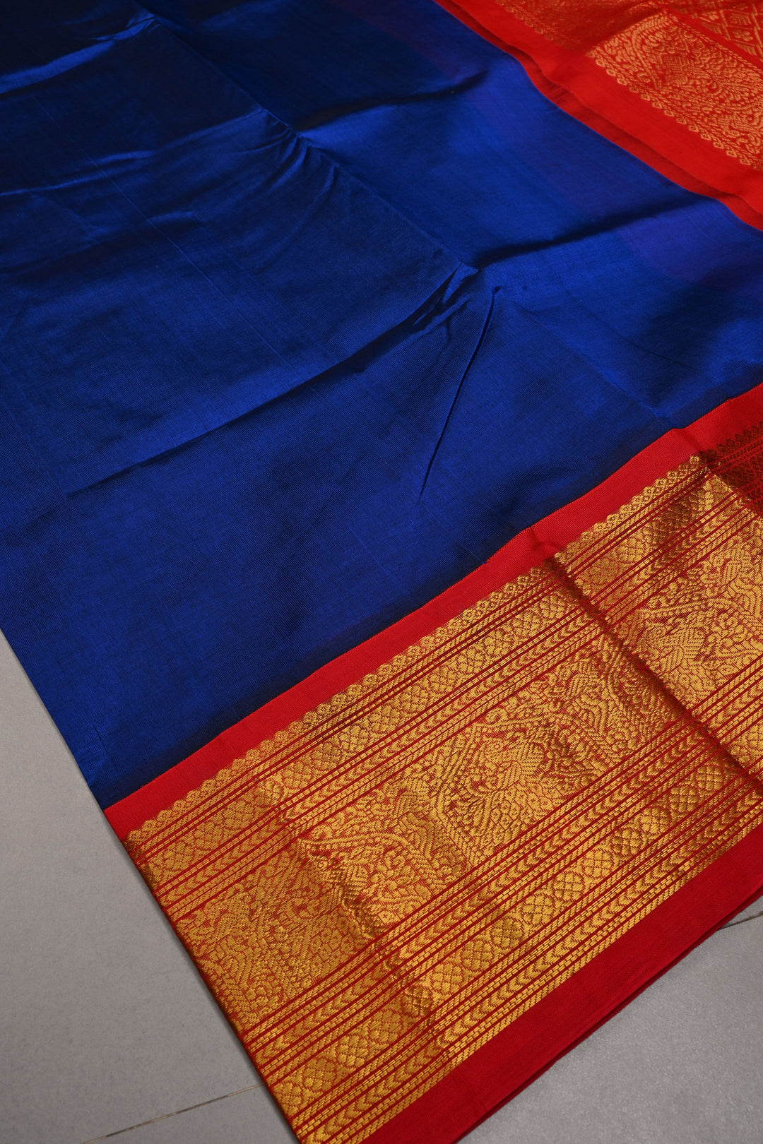 Sapphion Blue Korvai Kanchi Silk Cotton Handloom Saree with Checks Pattern and Contrast Zari Border