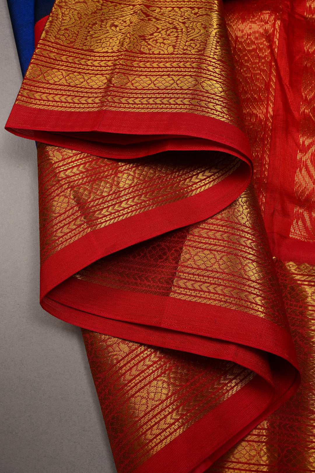 Sapphion Blue Korvai Kanchi Silk Cotton Handloom Saree with Checks Pattern and Contrast Zari Border