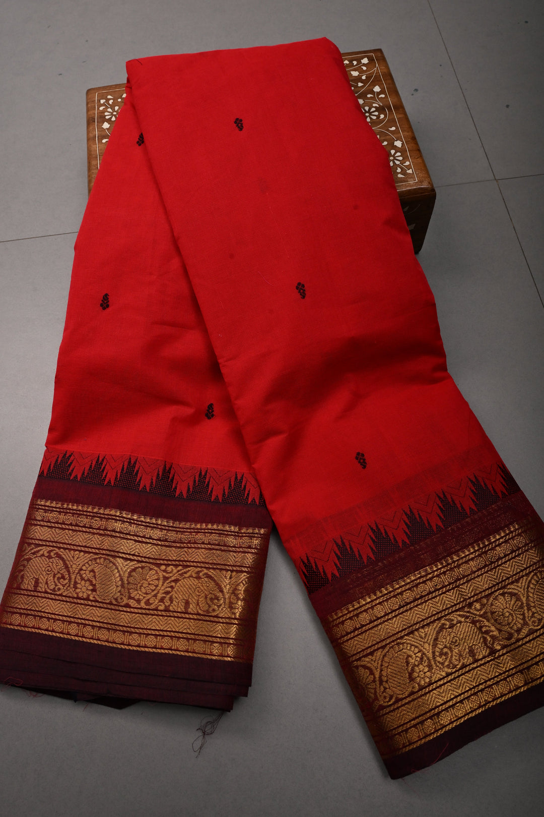 Blood Red Kanchi Cotton Saree with Thread Buttas and Contrast Zari Borders | SHOBITAM