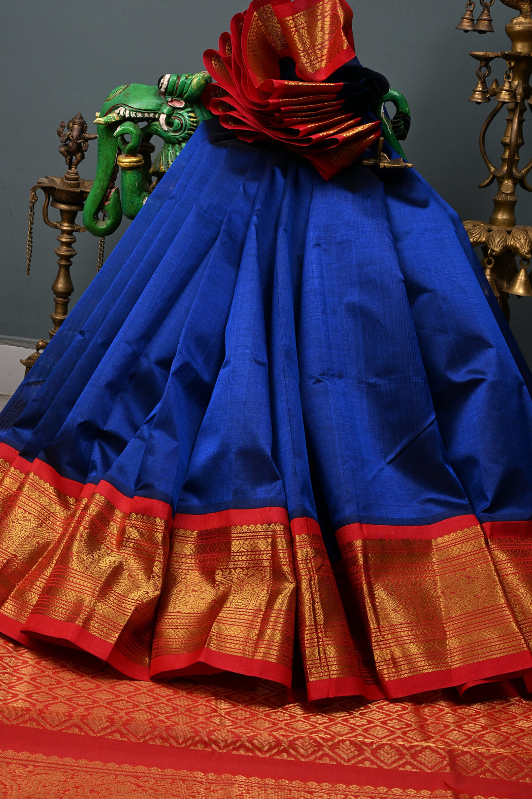 Sapphion Blue Korvai Kanchi Silk Cotton Handloom Saree with Checks Pattern and Contrast Zari Border